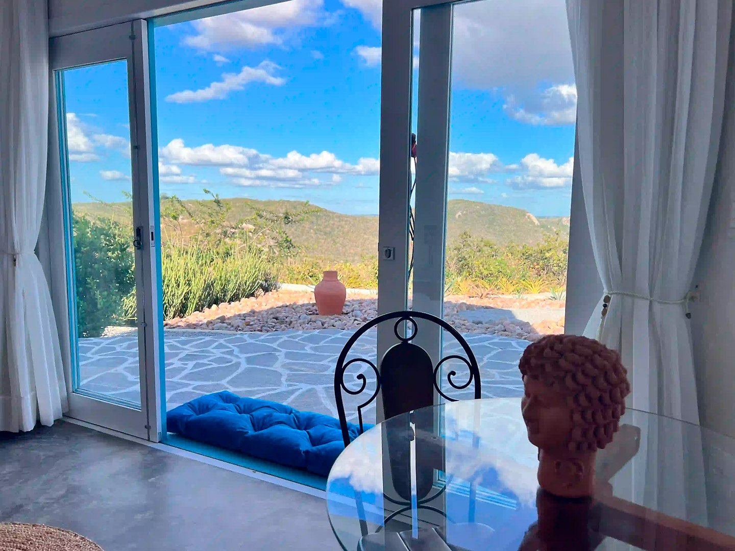 981c2ae7-2646-4804-9551-a5baf8a6f0bc1440p